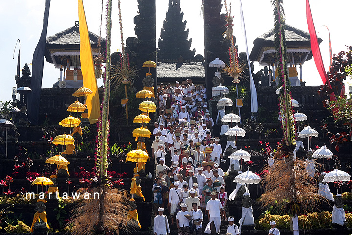 Ghé thăm ngôi đền Pura Besakih linh thiêng ở Bali