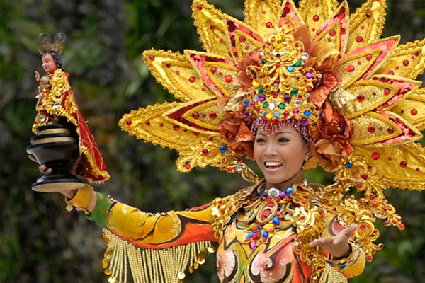 Tưng bừng lễ hội Sinulog ở Philippines