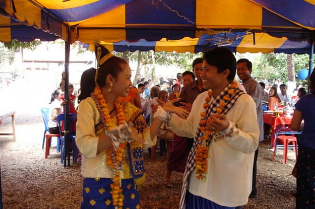 Lăm Vông - điệu tango truyền thống của nước Lào