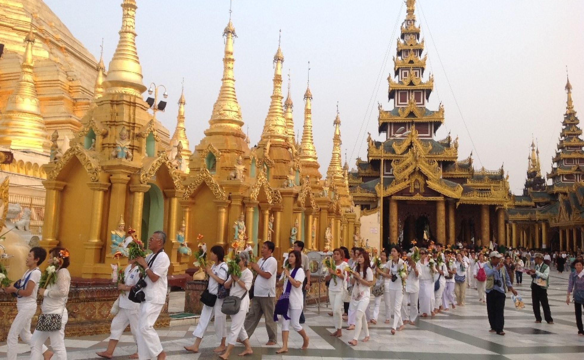 Hành trình tham quan chùa Shwedagon